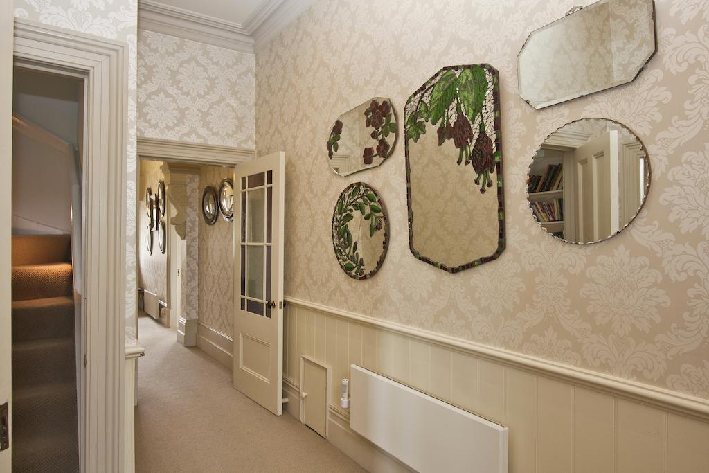 Lilac Rose Boutique Bed And Breakfast Крайстчърч Екстериор снимка